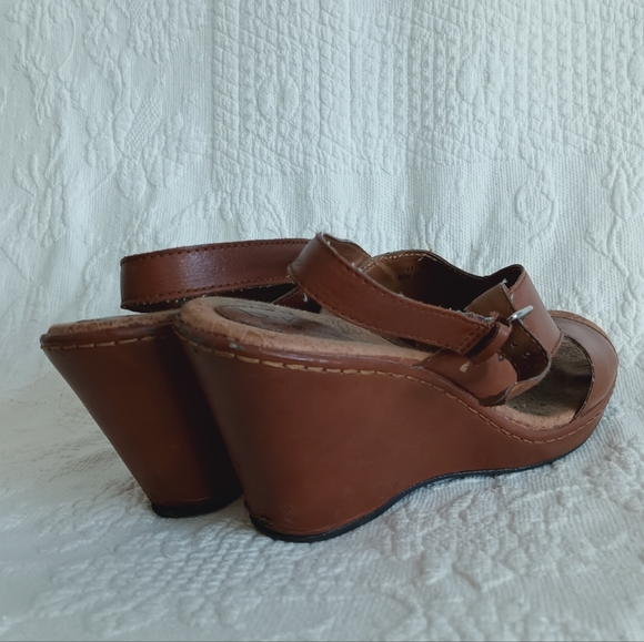 boc Tan Leather Wedge Sandals Wide Straps Platform Boho School Buckle Floral 11 - Picture 6 of 13